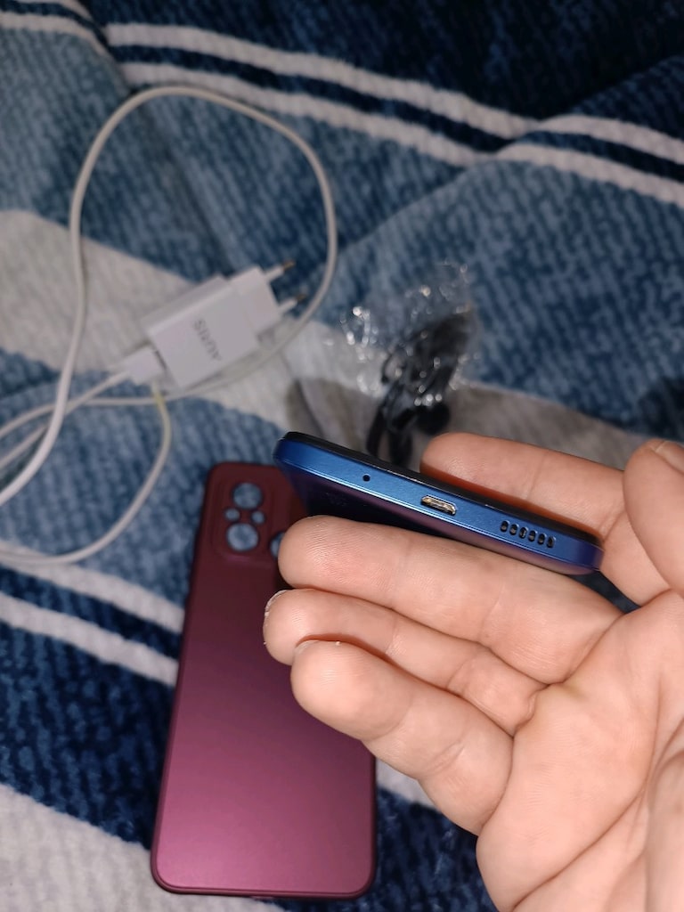 redmi 12 c 128gb hafıza 4gb ram yurtiçi cihazı - 4