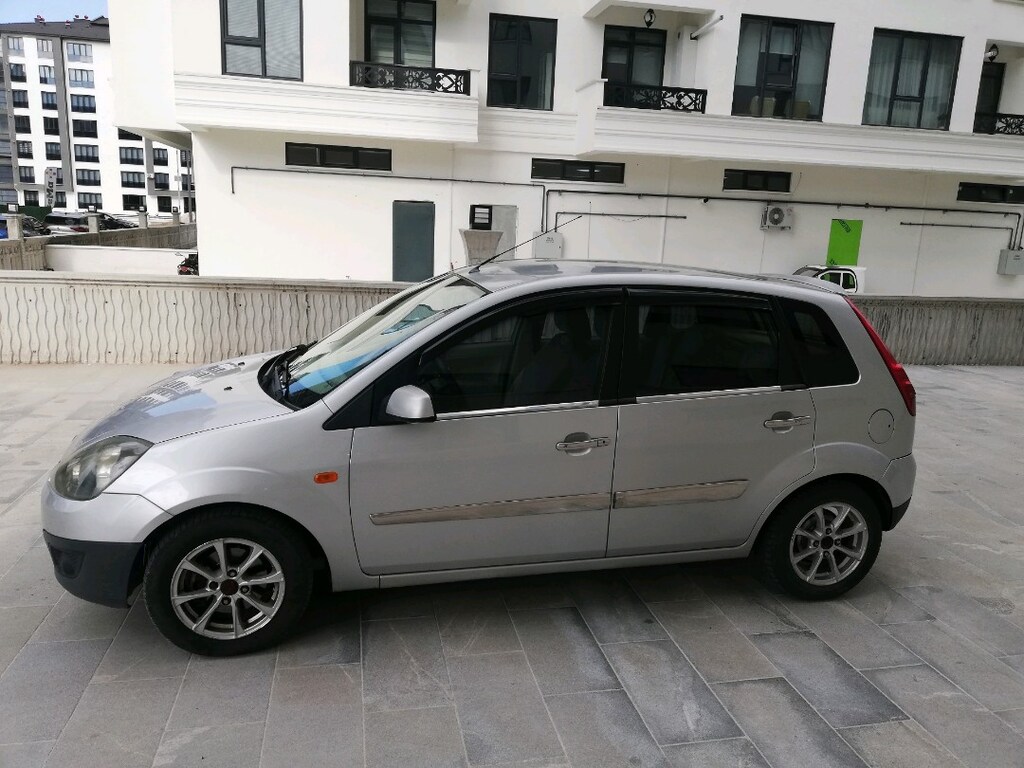 Sahibinden Satılık Temiz Değişensiz Ford Fiesta 1.4 TDCİ Comfort - 3