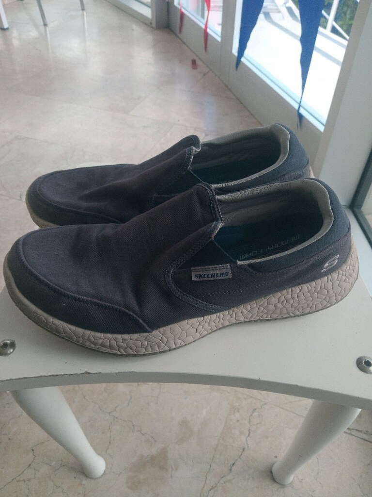 skechers relaxedfit