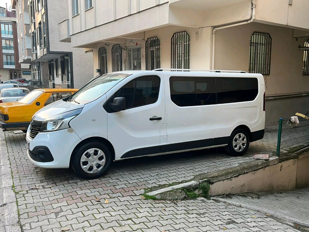 2018 Renault trafic 8+1 otomobil - 10
