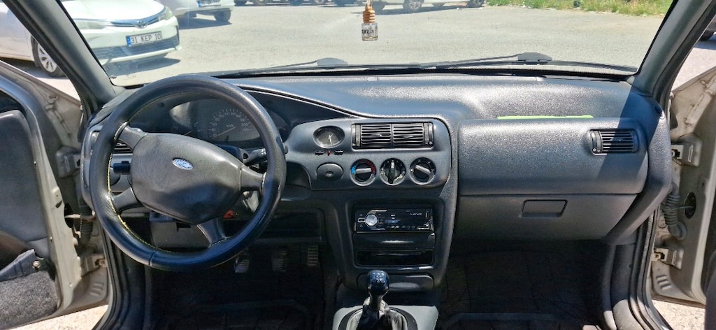 Ford escort - 13