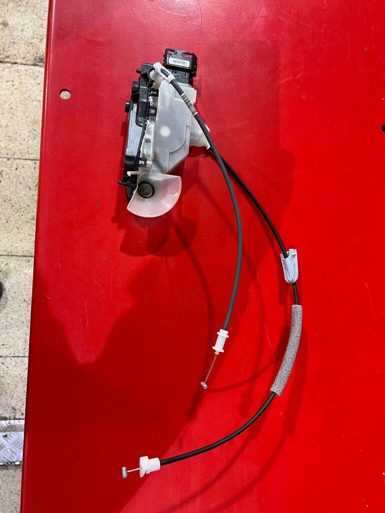 9819027380 C-ELYSEE ÖN SOL KAPI KİLİDİ - 3