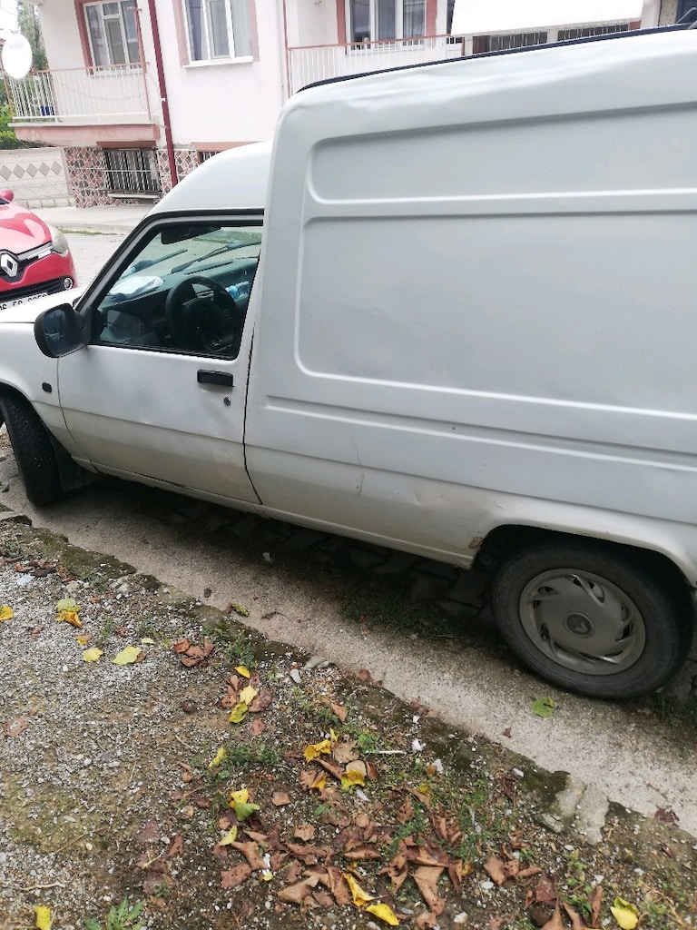 97 model Renault express 1.4 - 2