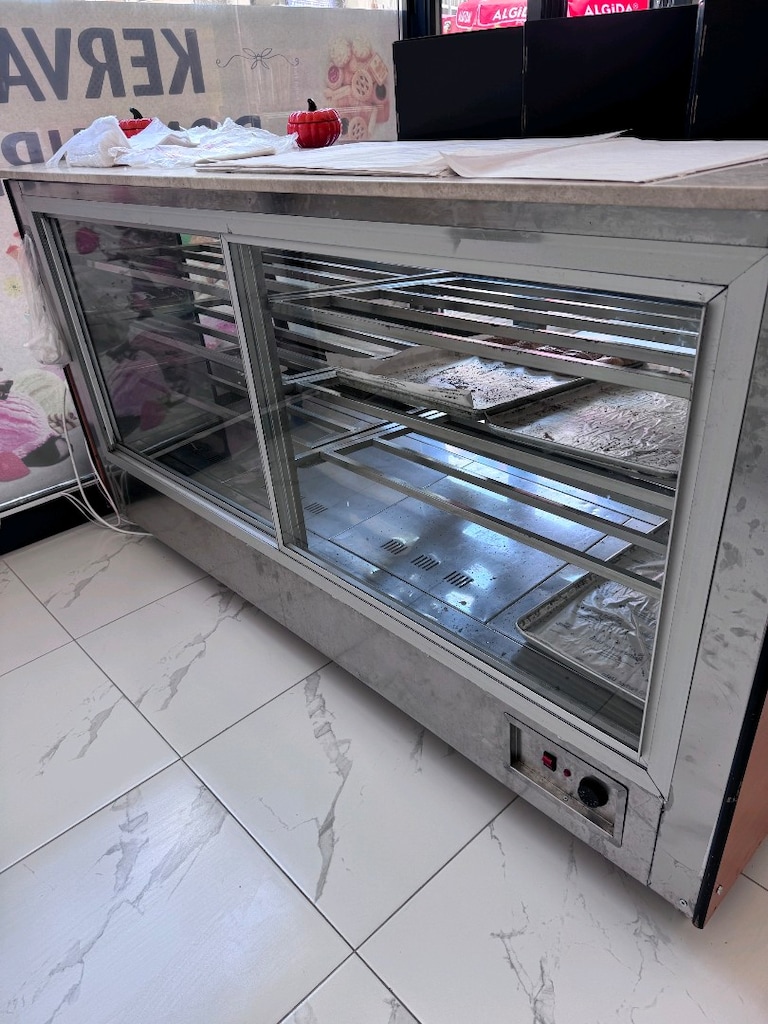 SATILIK POĞAÇA BÖREK DOLABI ISITMALI EN 2.15 BOY 1.20 DERINLIK 70 CM - 3