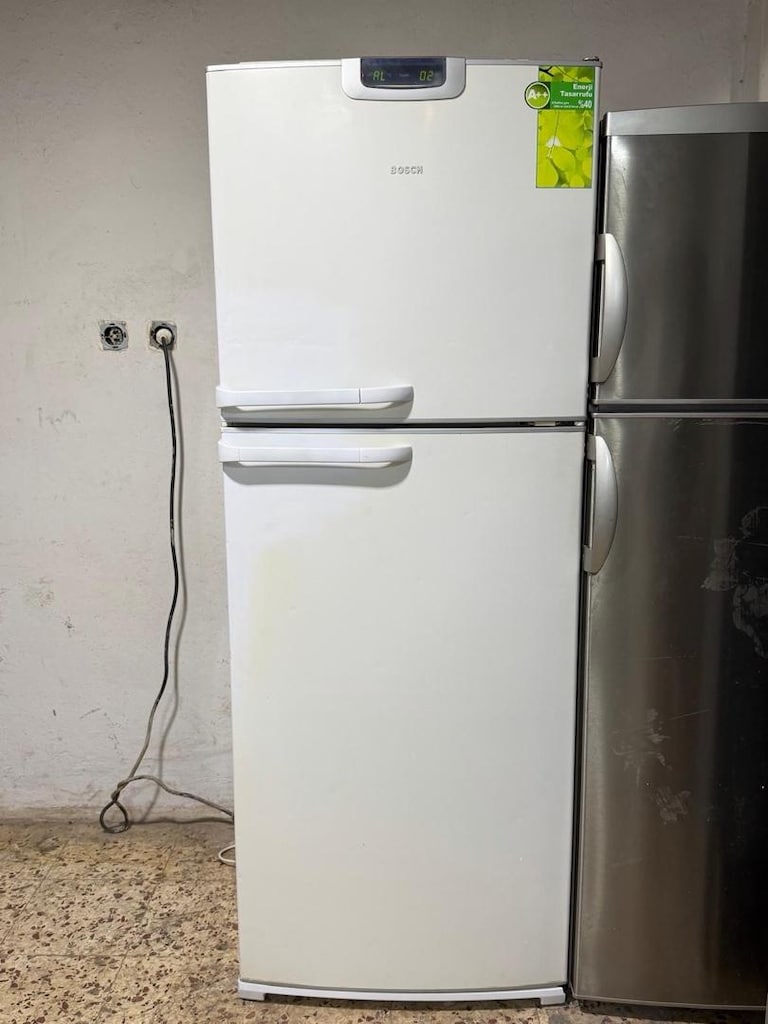 BOSCH MARKA BUZDOLABI TEMİZ SORUNSUZ - 2