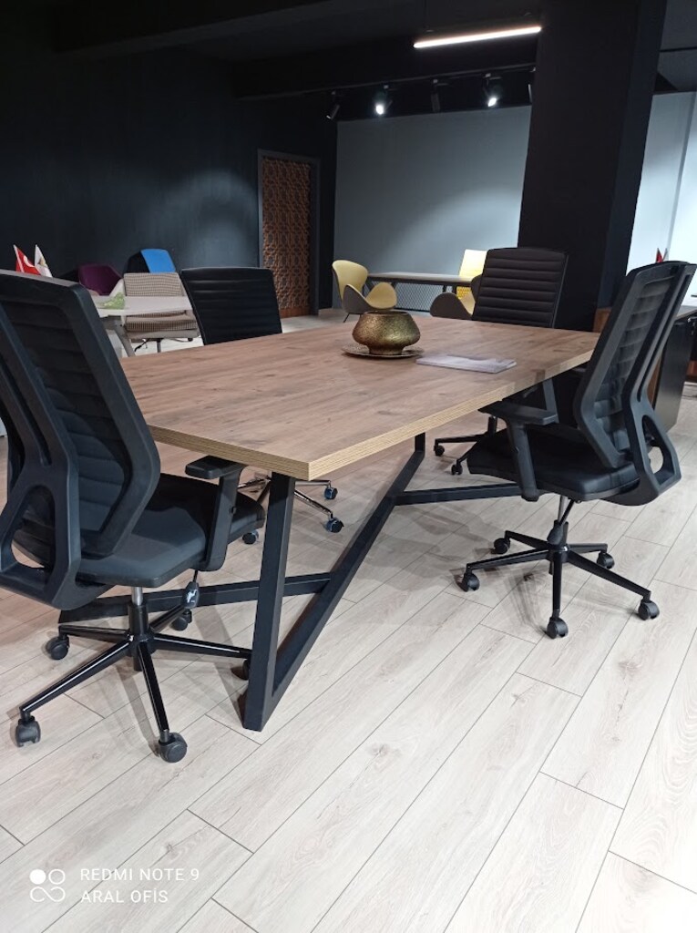 BRİEFİNG MASASI * PROJE MASASI * SUNUM MASASI * QUİK OFİS - 18