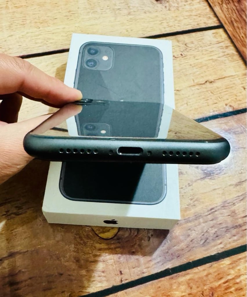 YURTİÇİ NOKTA HATASIZ 128gb IPHONE 11 - 5