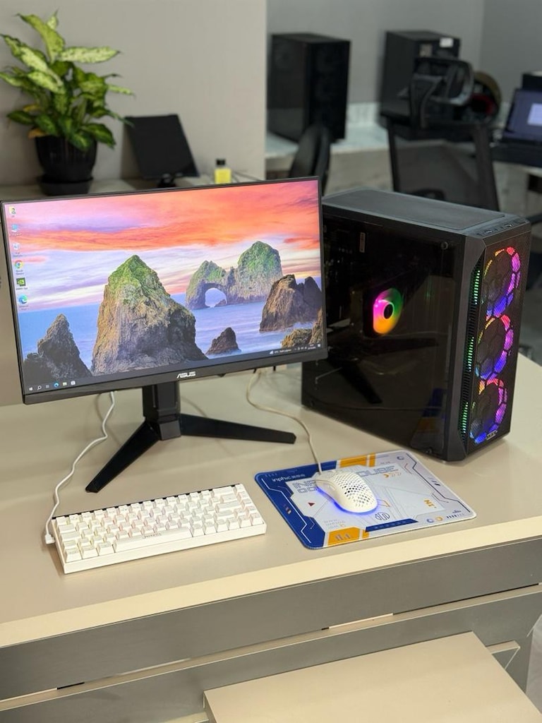 TERTEMİZ MASAÜSTÜ GAMİNG SETUP GTX 750 Tİ ~ İNTEL İ5 - 4