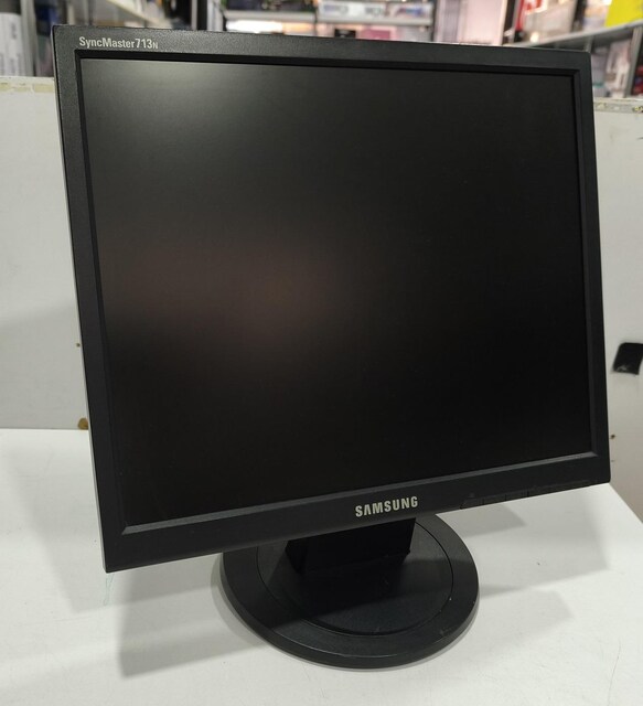 SAMSUNG SYNCMASTER 713N 17'LCD KARE MONİTÖR