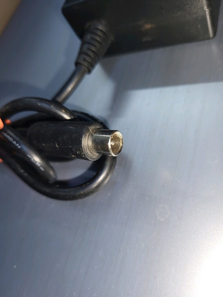 36 volt LİTYUM PİL İÇİN 42 VOLT 2 AMPER Mİİ SCOOTER ADAPTÖR 2EL - 5