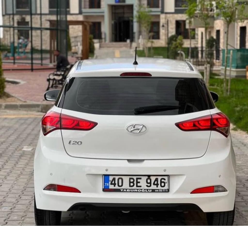 HYUNDAİ i20 - 10