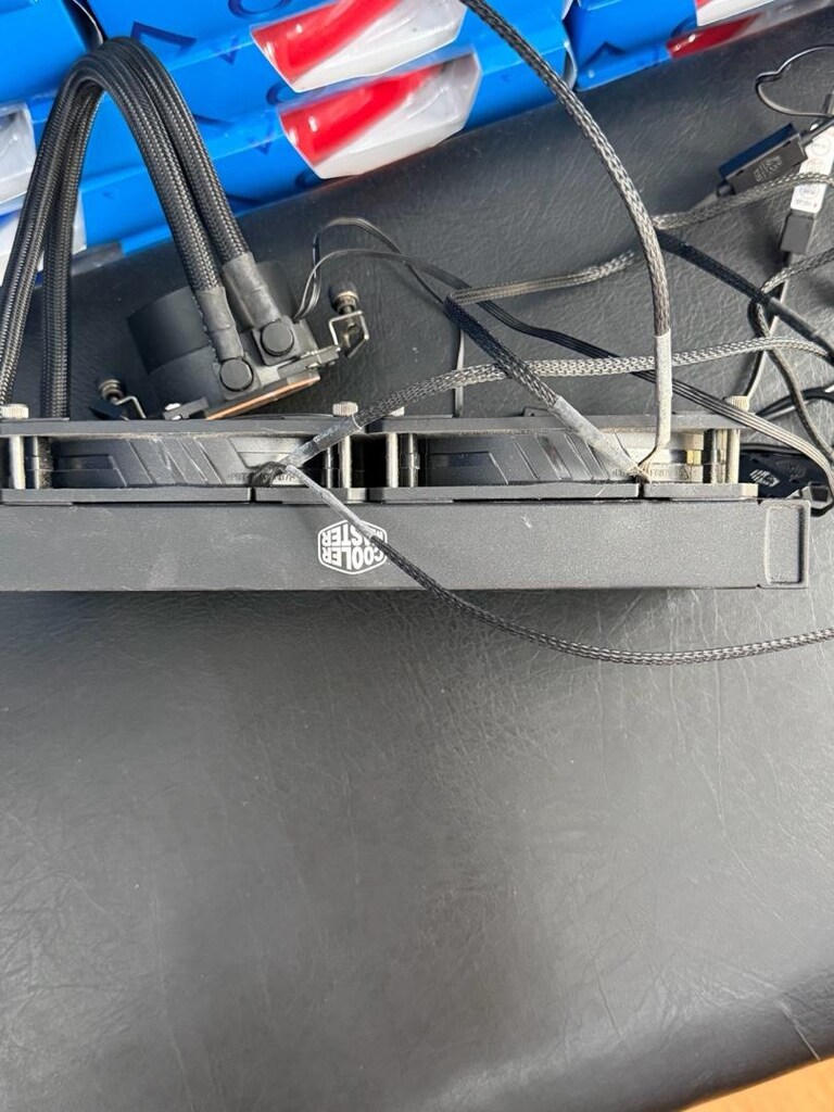 SORUNSUZ - COOLER MASTER MASTERLIQUID ML240L V2 RGB SIVI SOĞUTMA - 4