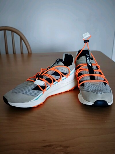 adidas terrex yürüyüş ve koşu ayakkabısı