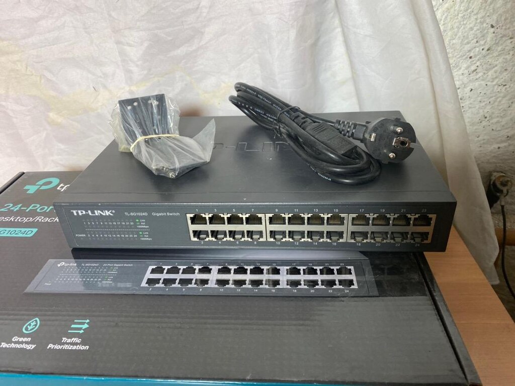 TP-LINK TL-SG1024 24PORT 10/100/1000 Gigabit SWITCH - 3
