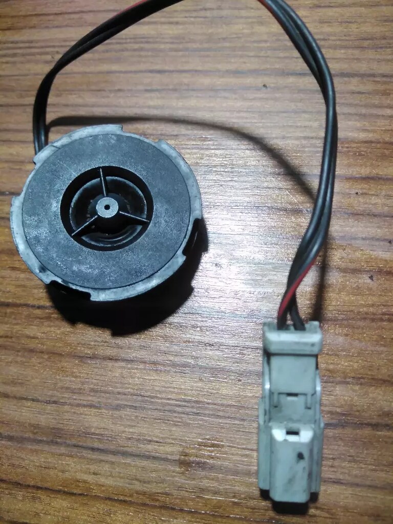 LAND ROVER P38 TWEETER - 3
