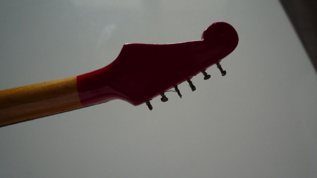 Fender Modeli Biblo Gitar - 6