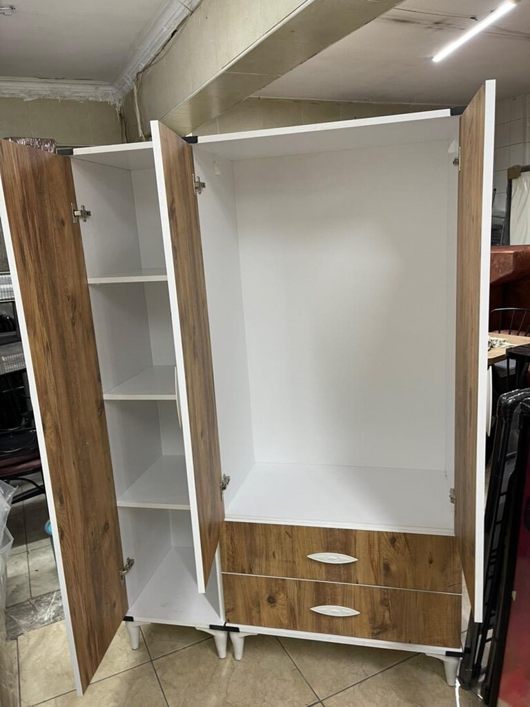 Üç kapaklı elbise dolabı sıfır - 3