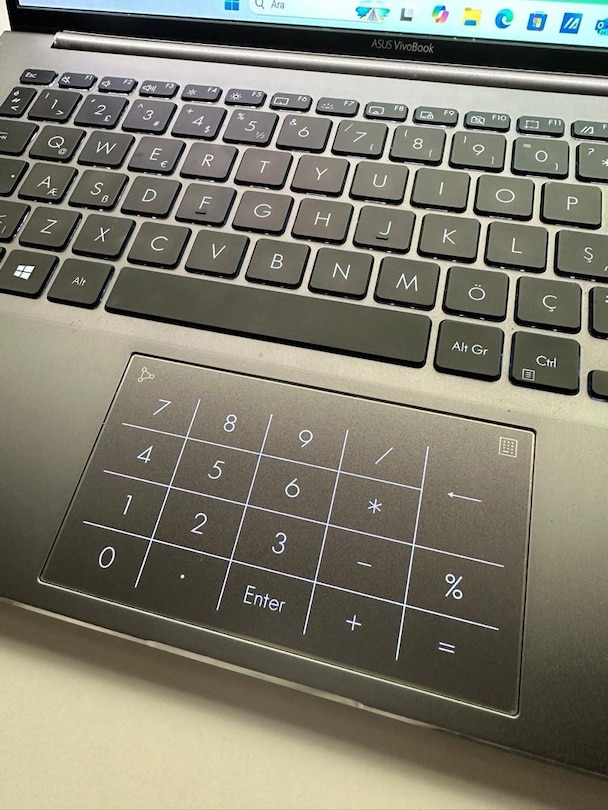 Asus VivoBook i5 11.nesil 8GB Ram 256GB SSD - 4