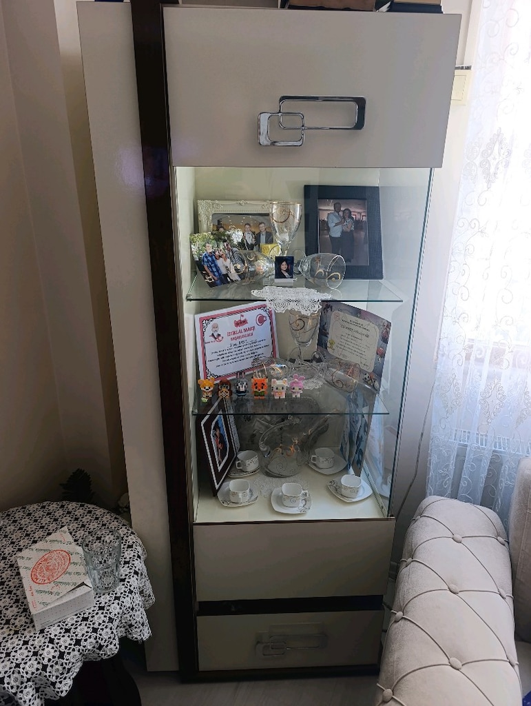 Vitrin ve TV dolabı - 2