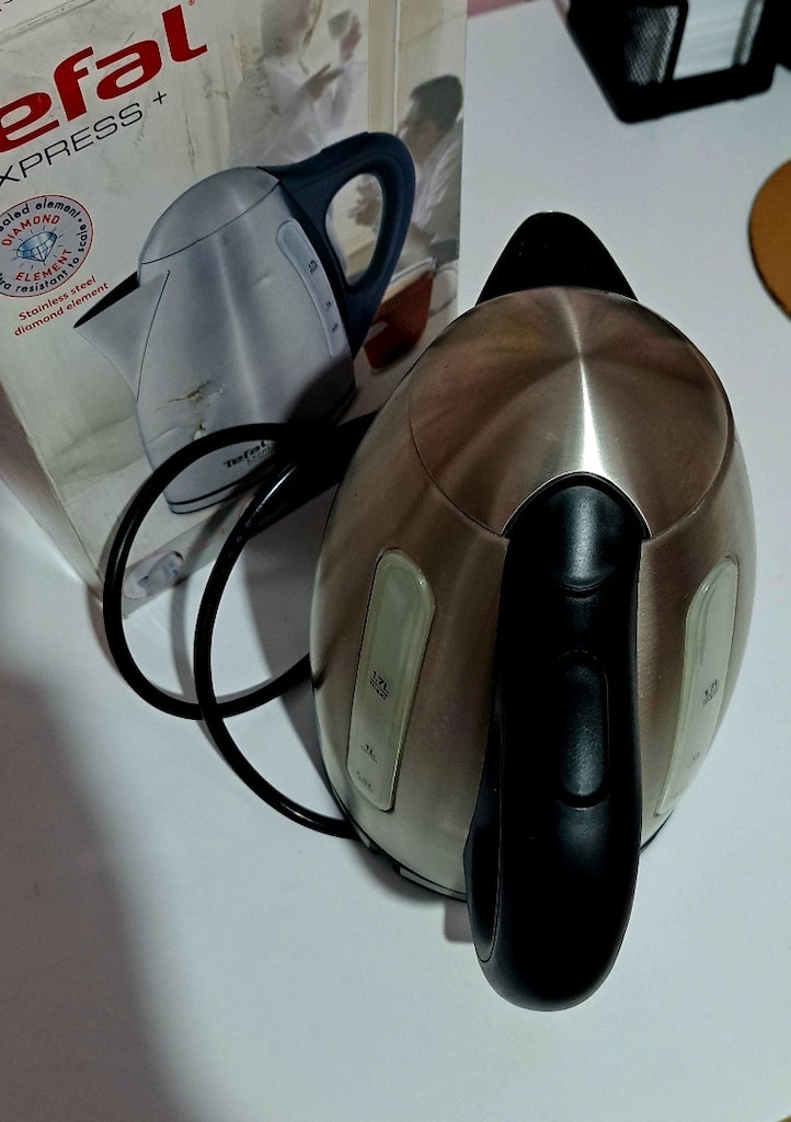 TEFAL KETTLE - 6