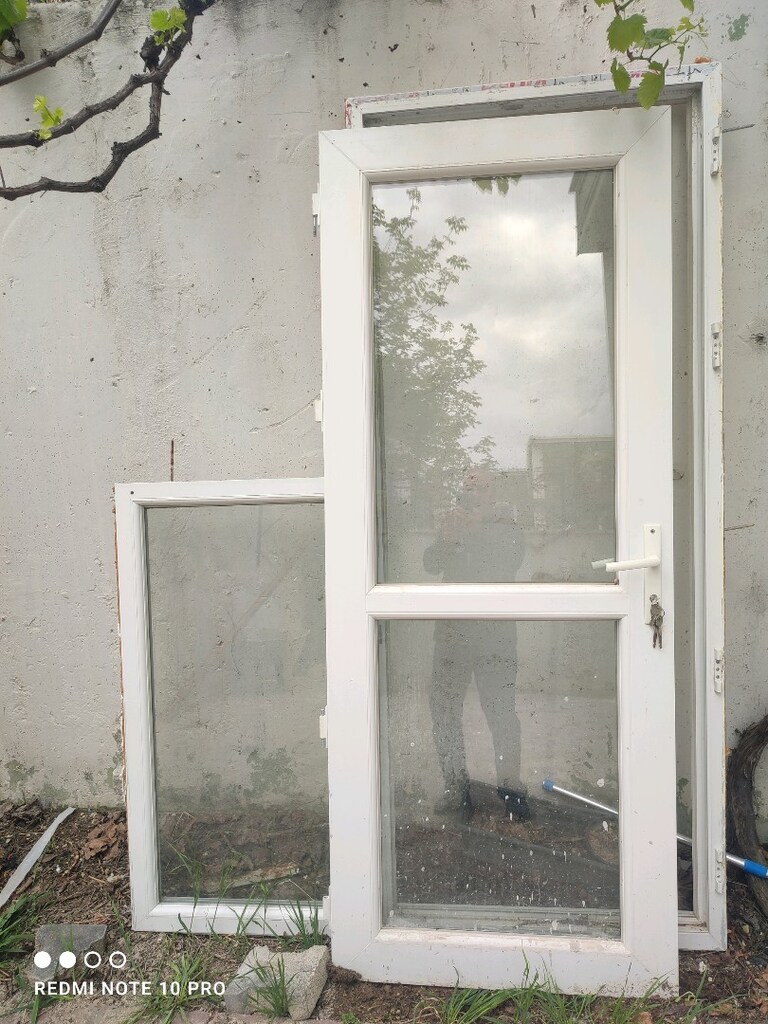 Pimapen kapı ve yanındaki küçük pencere - 2