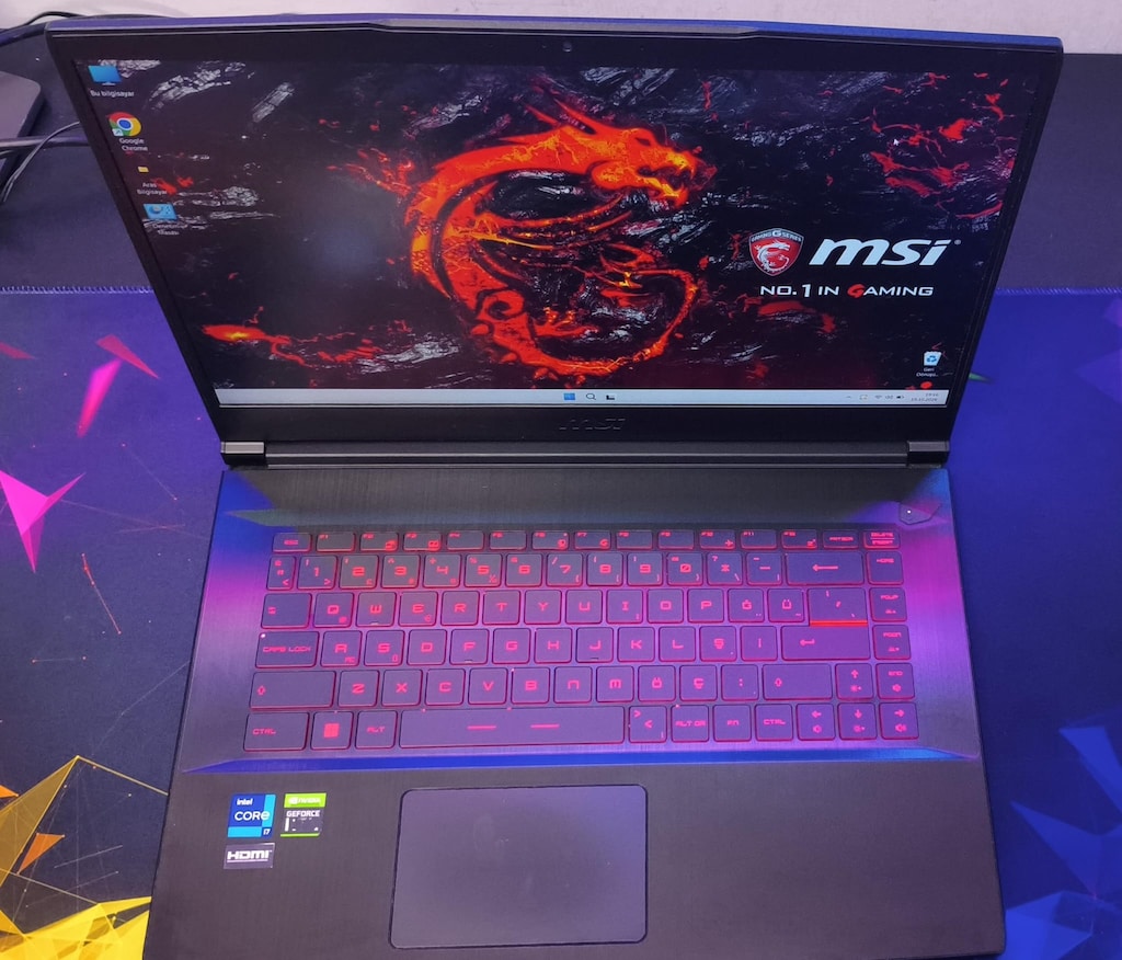 MSI GF63 Thin 11.Nesil i7 11800H RTX3050 16GB 512GB - 2