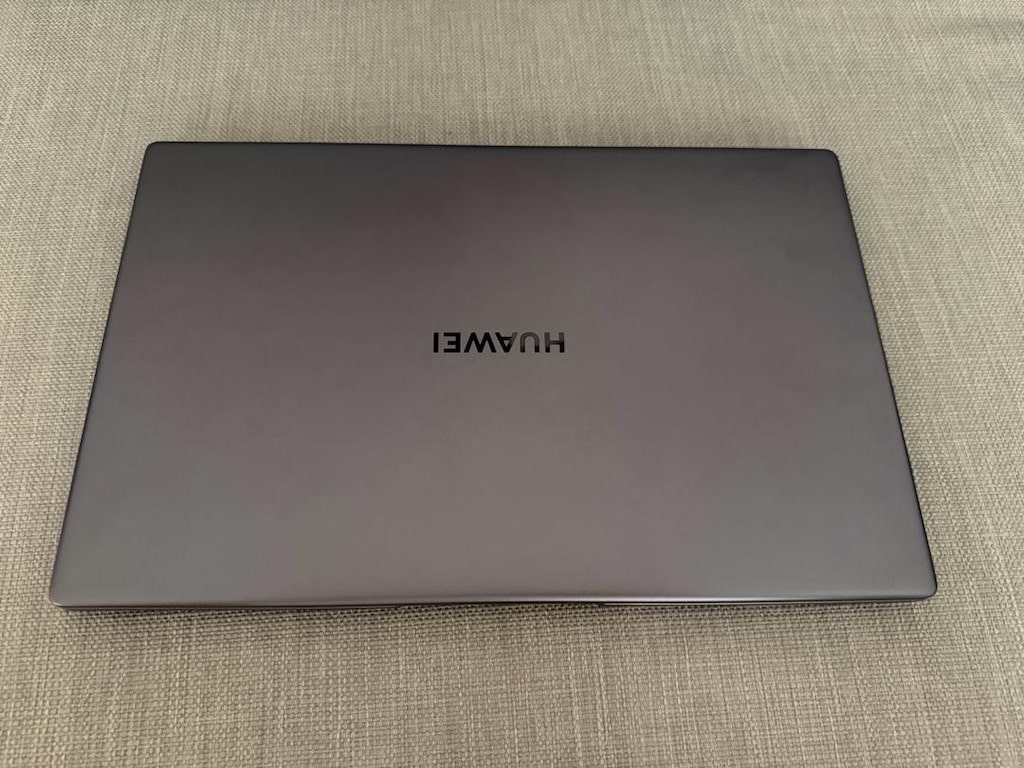 Huawei MateBook D15 i5 8 GB RAM Laptop – Temiz Kullanılmış - 4