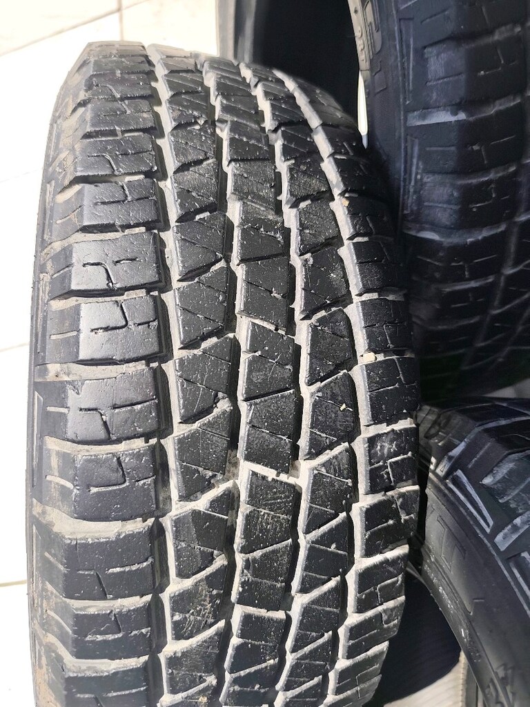 215 65 16 3 adet lastik Petlas marka - 3