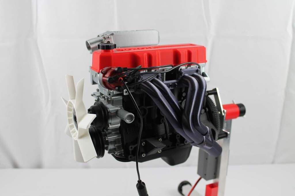 Diecast Motor Modeli 4 Pistonlu Hareketli - 5