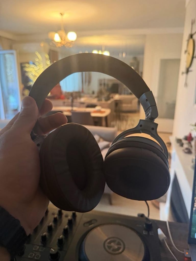 Behringer BH 470 studyo kulakligi - 2