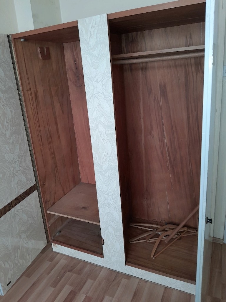Çok eskilerden gardolap uygun fiyat - 4