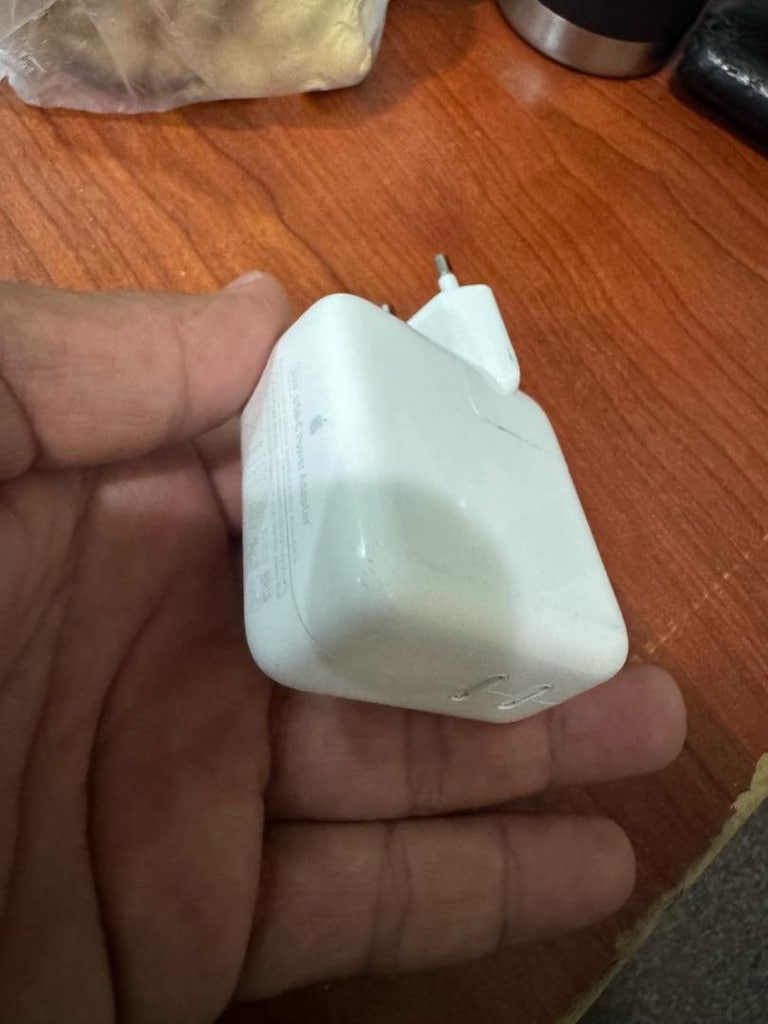 Apple 35 W orijinal şarj başlığı - 2