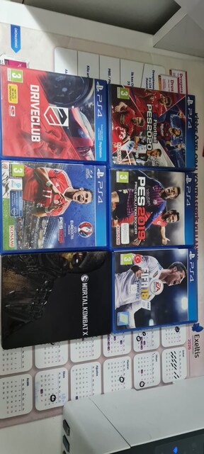 Playstation 4 slim