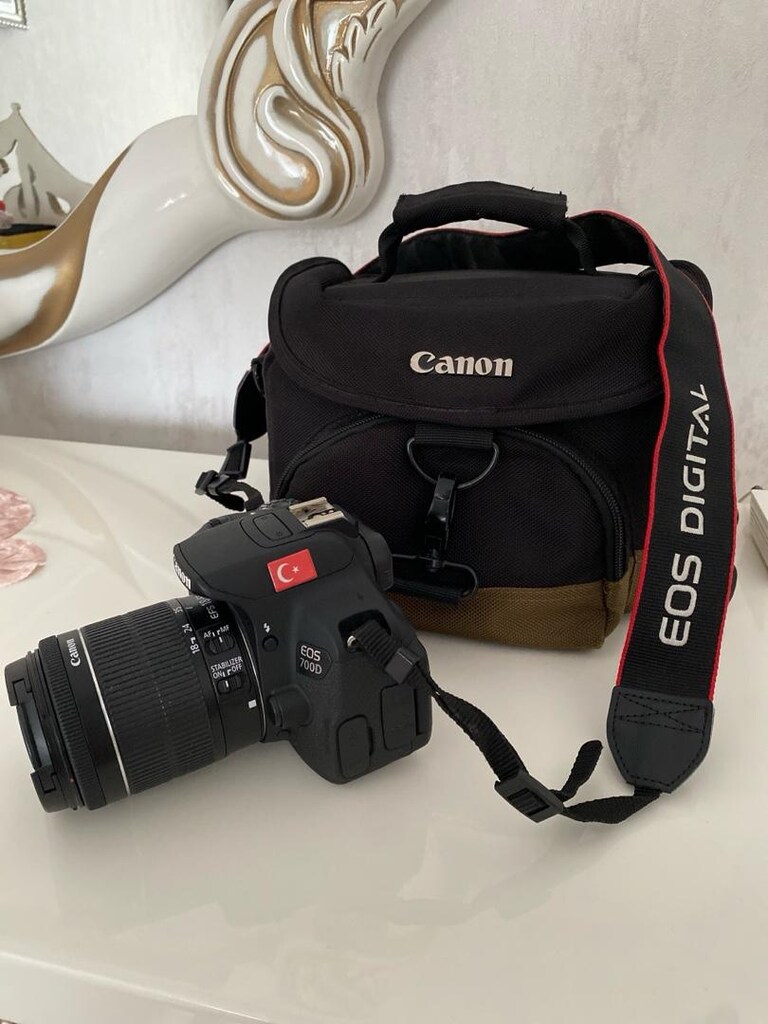 Düsük shutterlı EOS700D