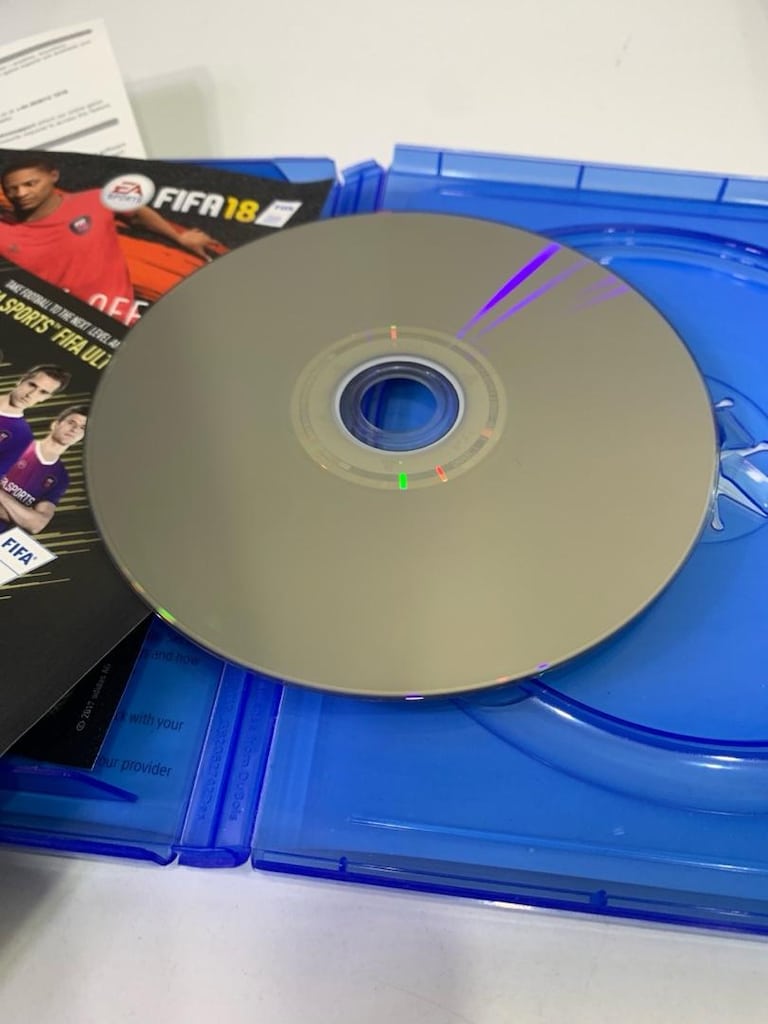 FIFA 18 Playstaiton 4 - 5 Orjinal Oyun Cd Bluray Kutu kitap temiz - 4