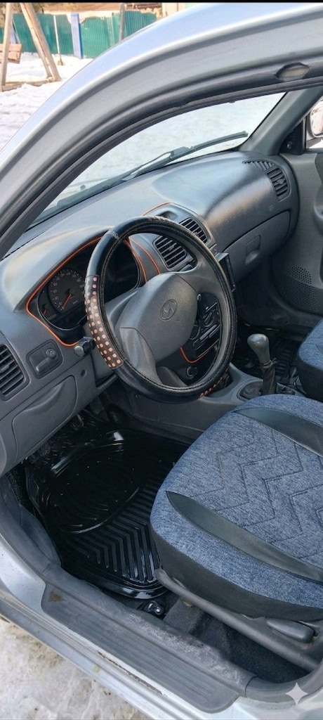 Hyundai Accent milenyum 1.3 HD 2001 - 6