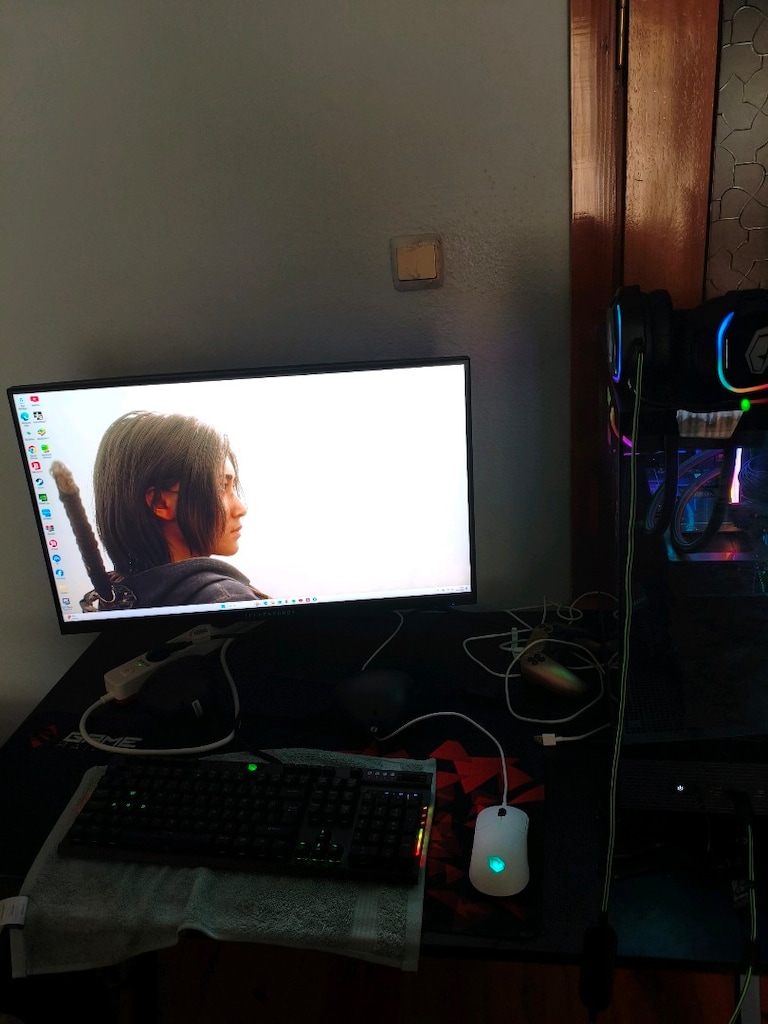 EFSANE FULL SETUP! RTX 5070 + R7 7800X3D / Masa, Koltuk, Aksesuarlar - 2