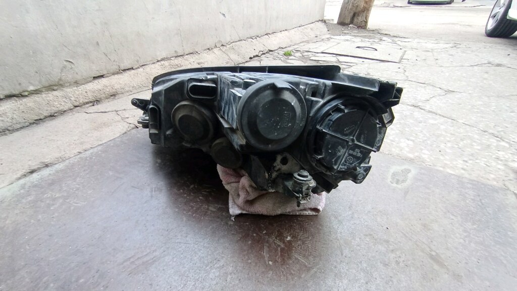 Volkswagen Golf 7 far - 6