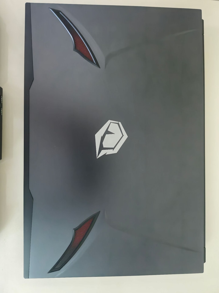 Monster Tulpar T7 V13.1.1 17.3" / i7-7700HQ / GTX 1060 6GB / 16G - 8