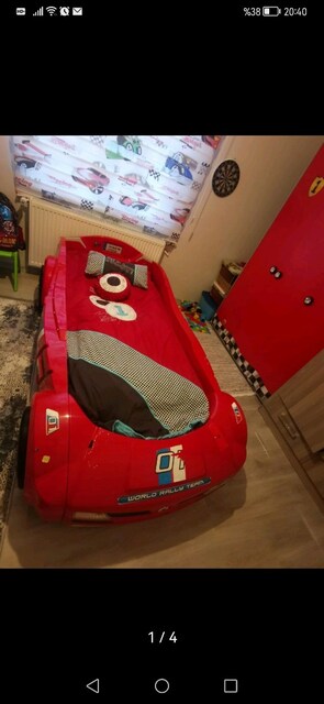 çilek champion racer araba yatak, üç kapılı dolap