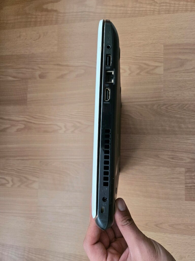 Hp 15" Laptop - 3