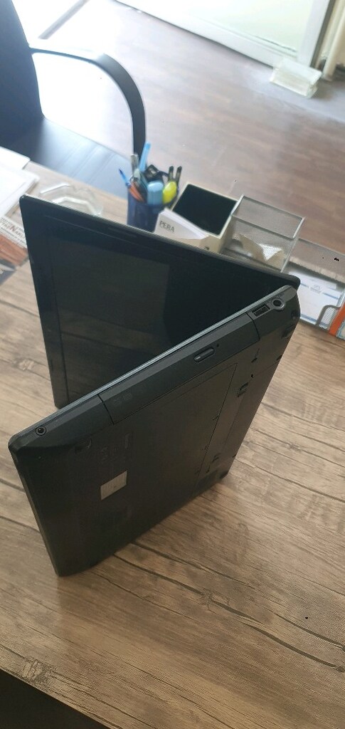 HP 13-A200NT I5/8GB/240GBSS WINDOWS 10 - 5
