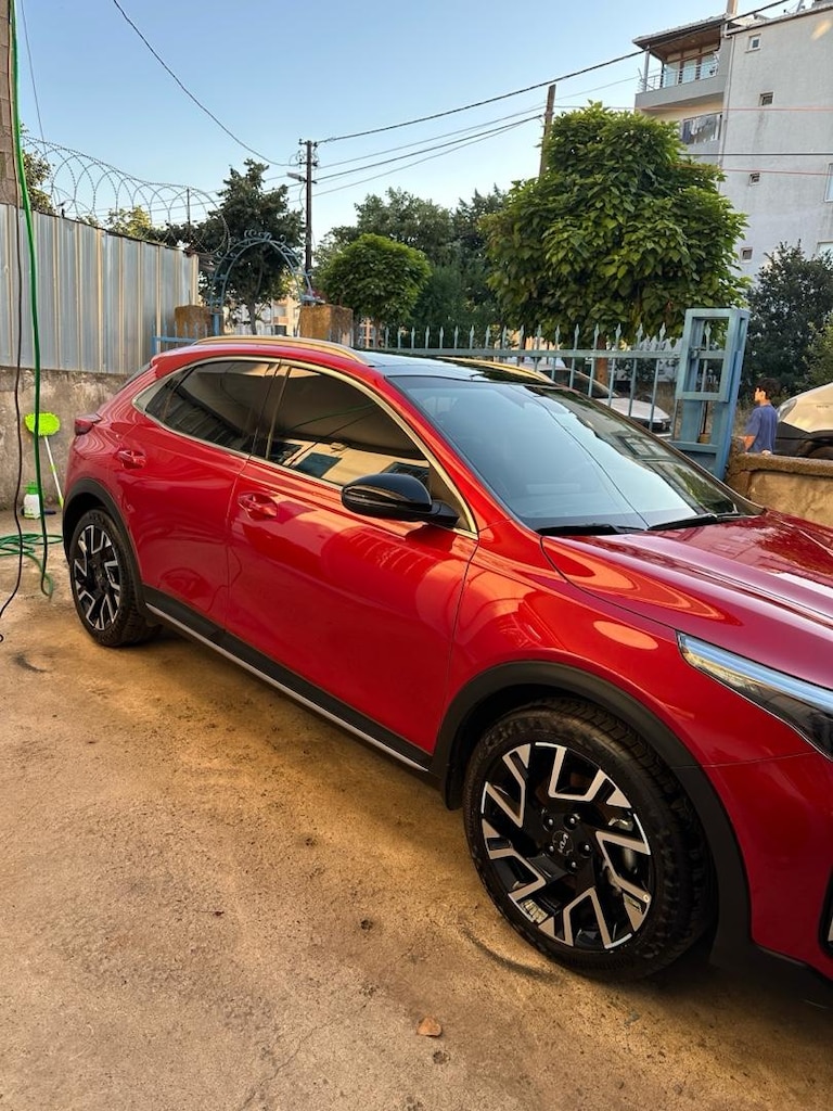 Devlet memurunda. temiz Kia xceed 2025 model - 2