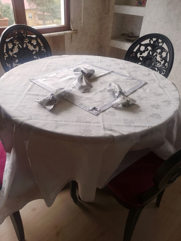 Lame simli dertsiz masa örtüsü takımı - 7