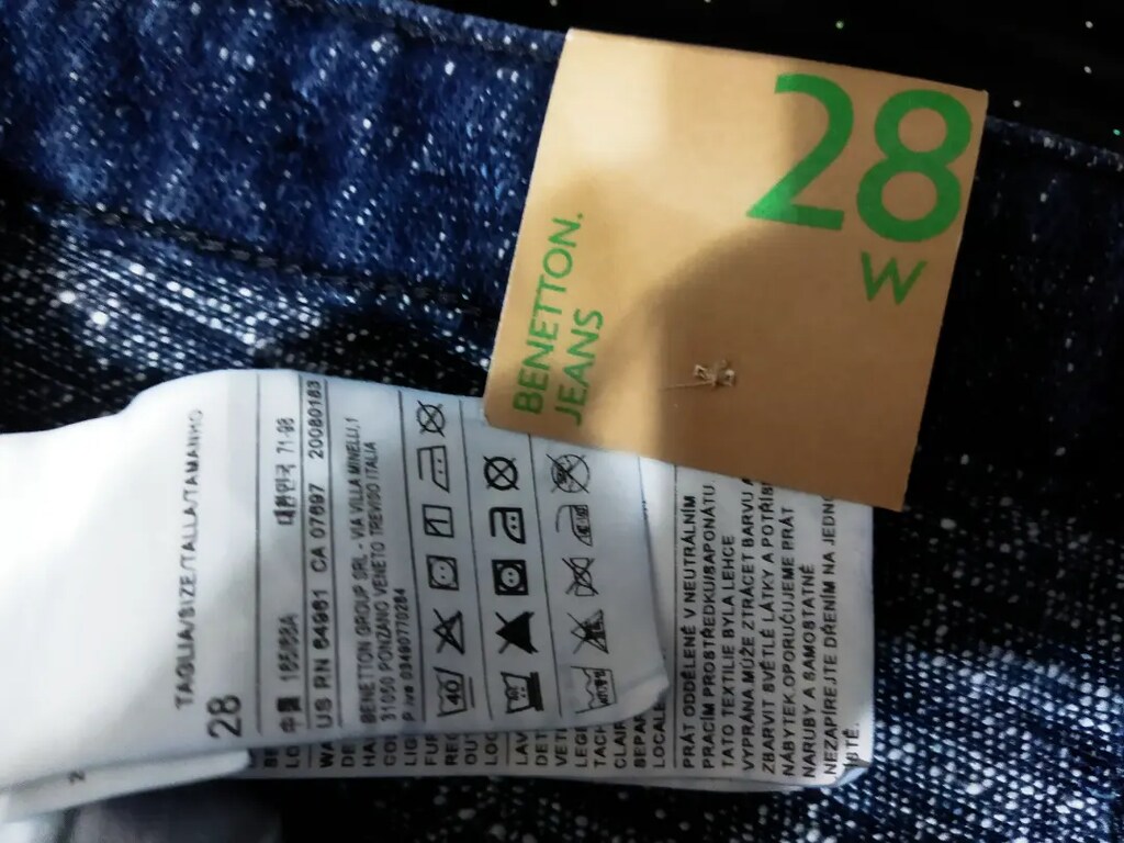 Bayan yırtık kot pantolon sıfır kullanılmamış - 12