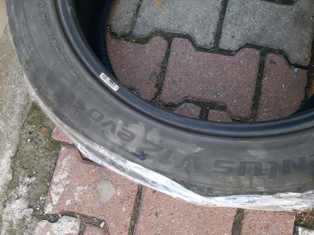 245 45 19 HANKOOK LASTİK V12 EVO 2 - 2