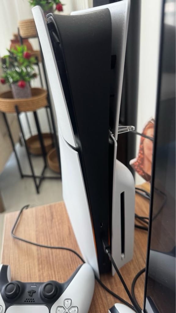 PS5 Slim CD - 1 TB ACİLL - 4