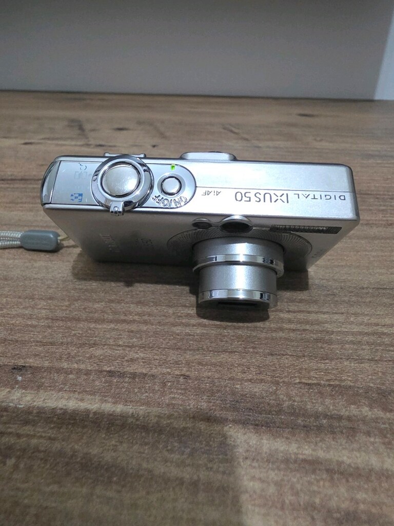 Canon Digital IXUS 50 - 10