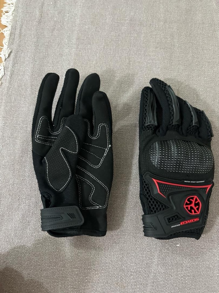 KADIN MOTORCU ELDİVEN/ SCOYCO. - 2