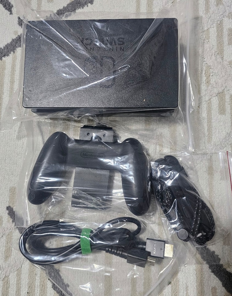 NİNTENDO SWİTCH V2 ÇİPLİ 128 GB SAMSUNG SD KART TEMİZ CİHAZ - 2